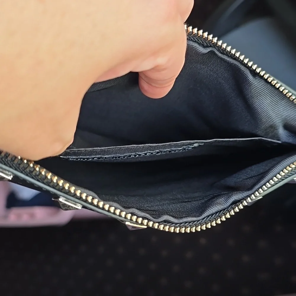 White‎ House Black Market Sunflower Pouch Wristlet - Picture 8 of 11
